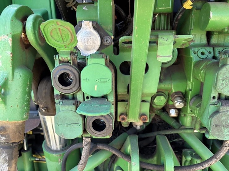 2006-john-deere-7220-image-13