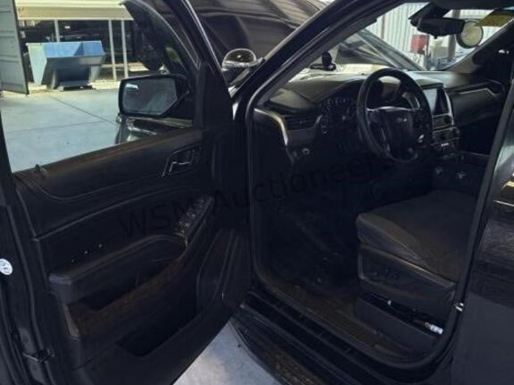 2019-chevrolet-tahoe-image-27