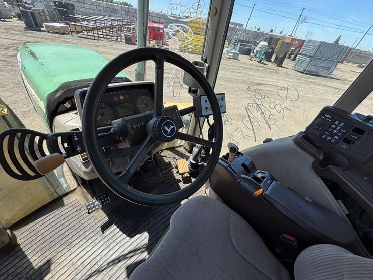 2006-john-deere-7220-image-25