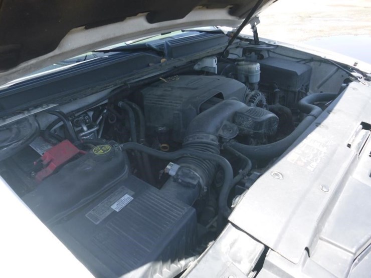 2013-chevrolet-tahoe-image-11