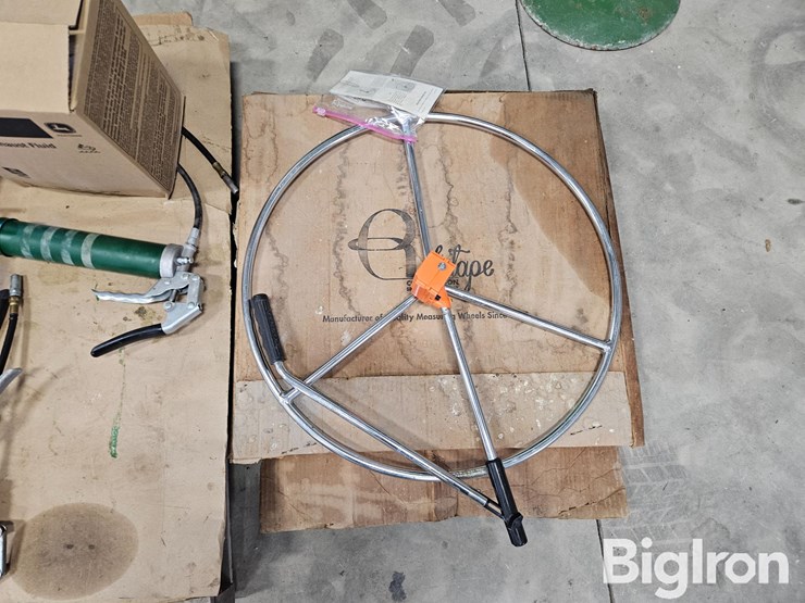 pallet-of-grease-guns-and-other-items-image-9