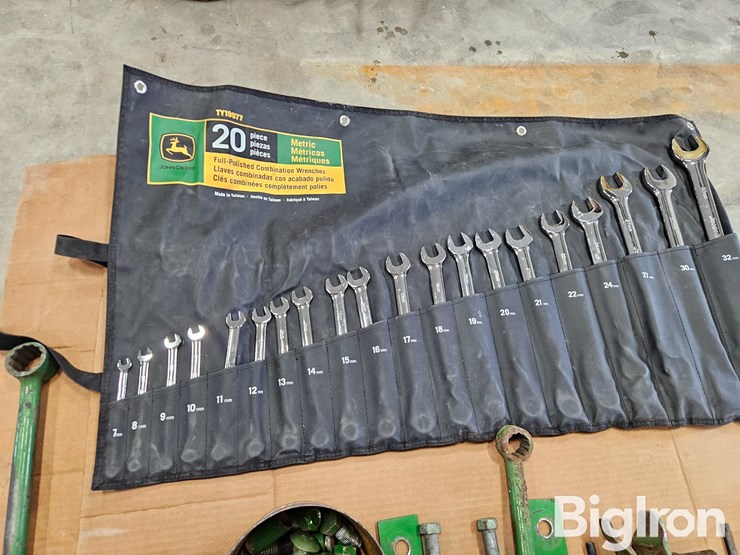 hand-tools,-tool-boxes-and-john-deere-parts-image-12