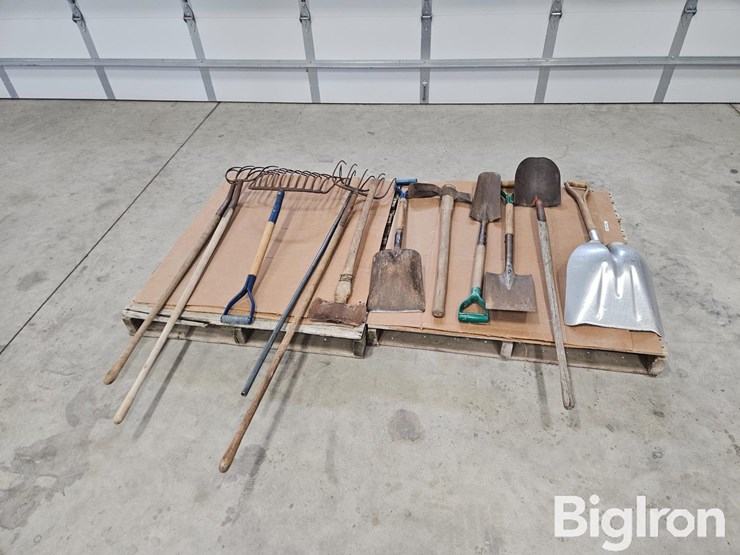 shovels,-rakes-and-other-garden-tools-image-2