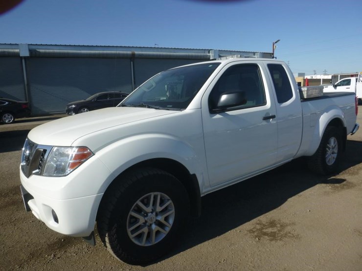 2019-nissan-frontier-image-1