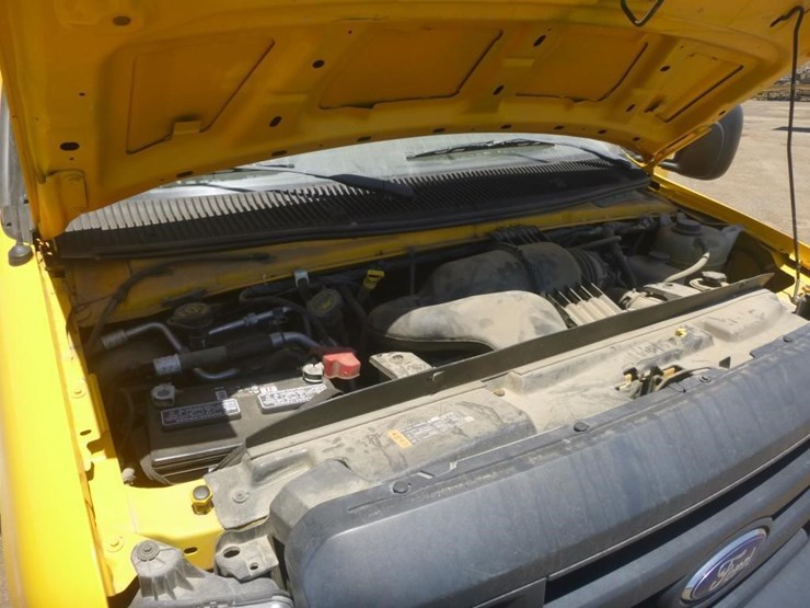 2019-ford-e350-image-14