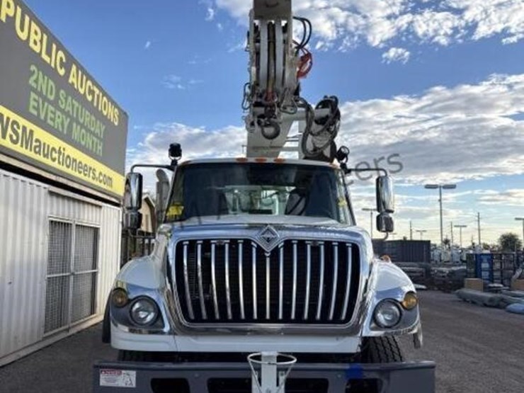 2009-international-workstar-7600-image-3