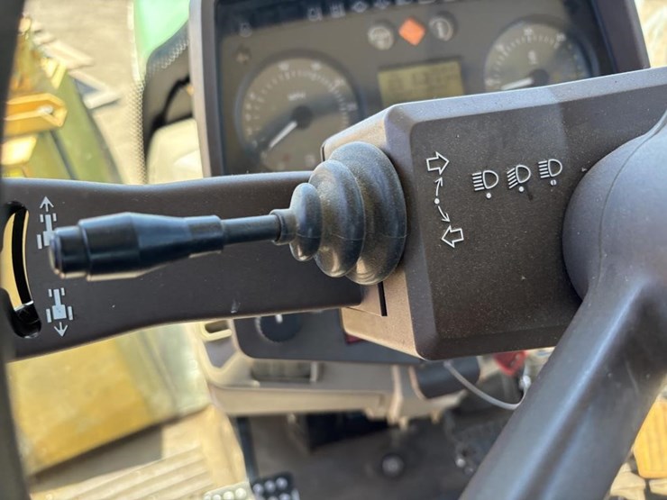 2006-john-deere-7220-image-27