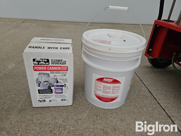 hotsy-555ss-hot-water-pressure-washer-image-16
