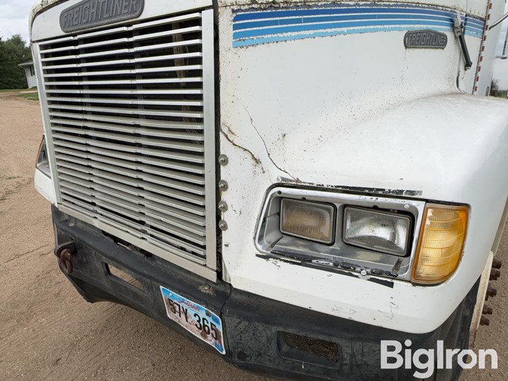 1992-freightliner-fld112-image-11