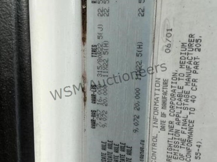 2002-sterling-m8500-image-23