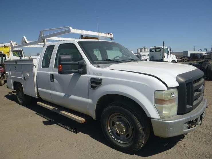 2010-ford-f250-image-2