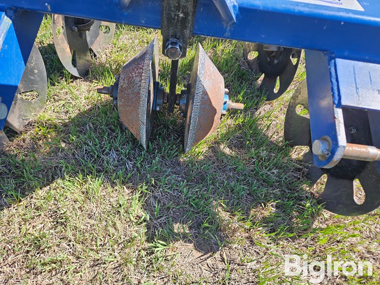 blu-jet-track-master-image-11