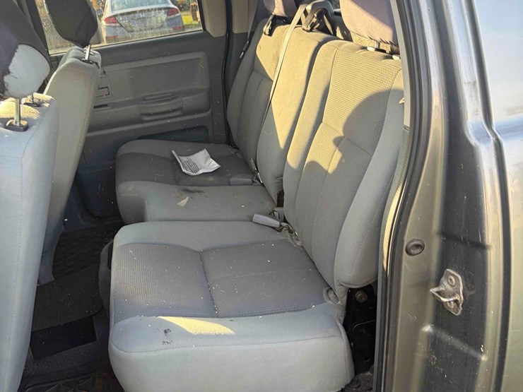 2005-dodge-dakota-image-11