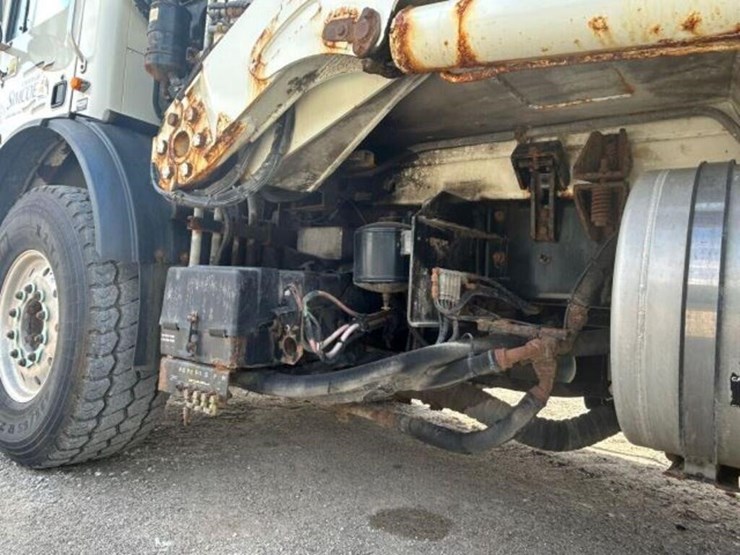 2020-mack-terrapro-tri/a-garbage-truck-1m2te1gc0lm-image-59