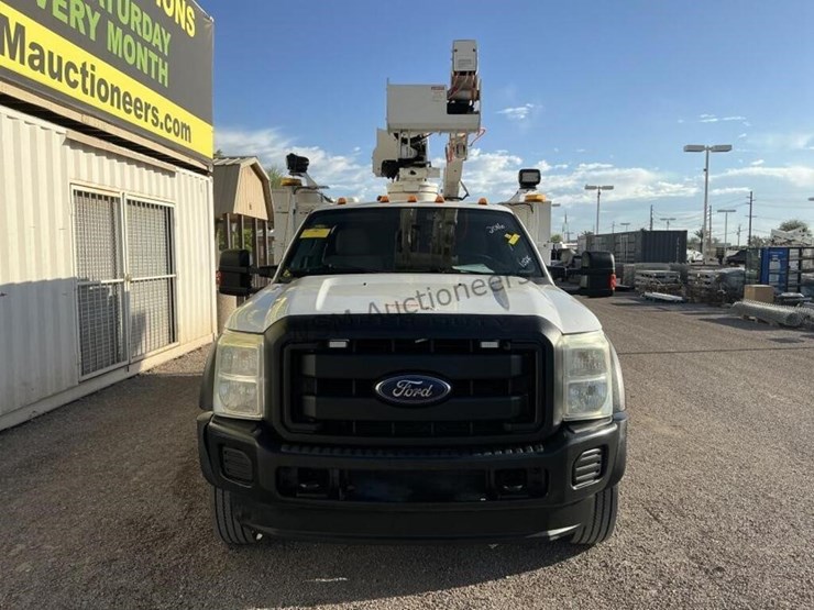 2016-ford-f550-image-3