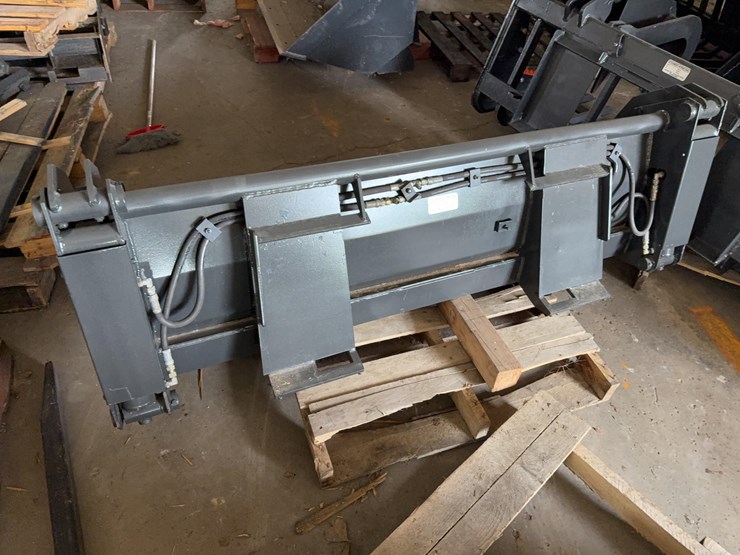 attachments-international-split-bucket-image-3