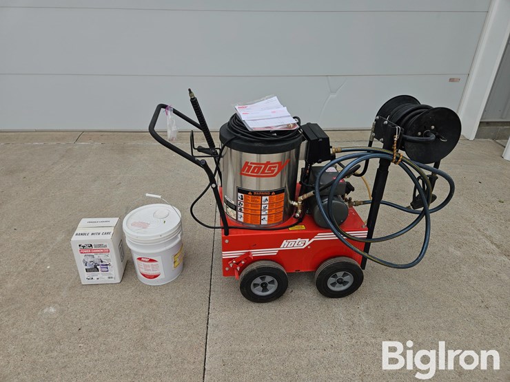 hotsy-555ss-hot-water-pressure-washer-image-1