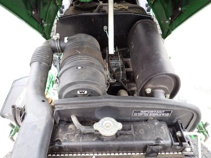 john-deere-200-image-31