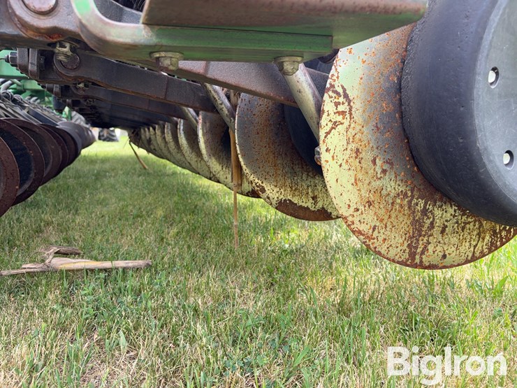 john-deere-1590-image-16