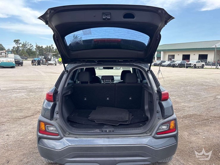 2019-hyundai-kona-sedan-image-15
