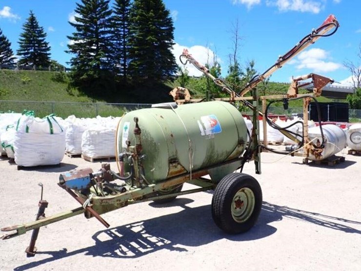 calsa-280-gal-tow-behind-sprayer-image-4