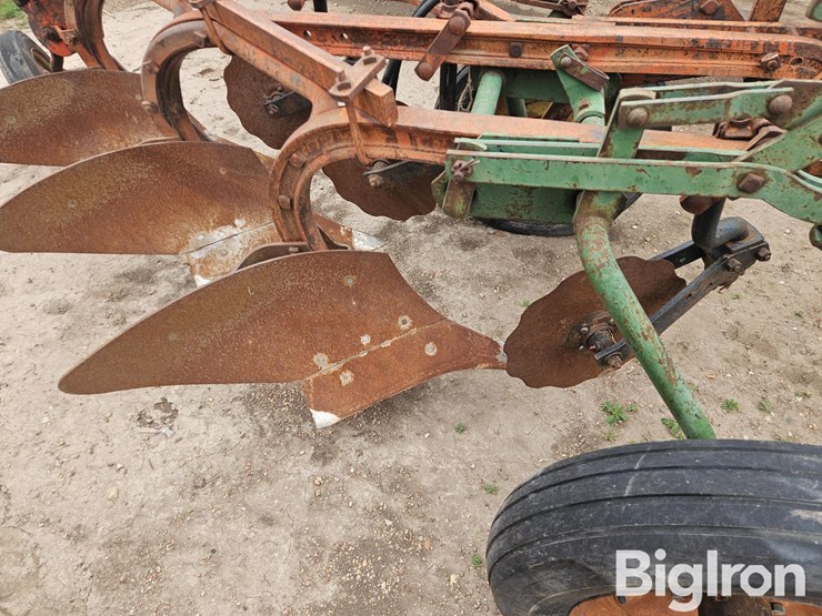 3-bottom-plow-image-12