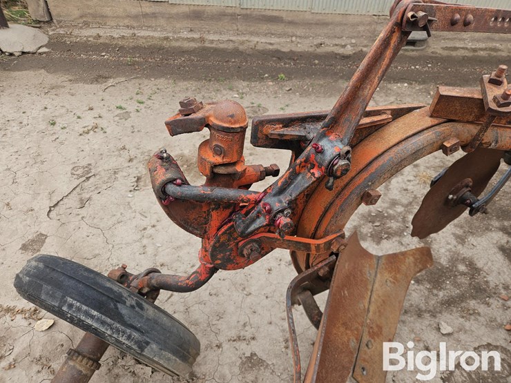 3-bottom-plow-image-15