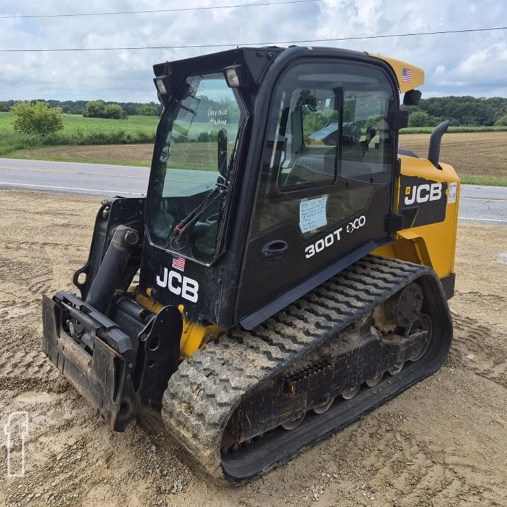JCB 300T