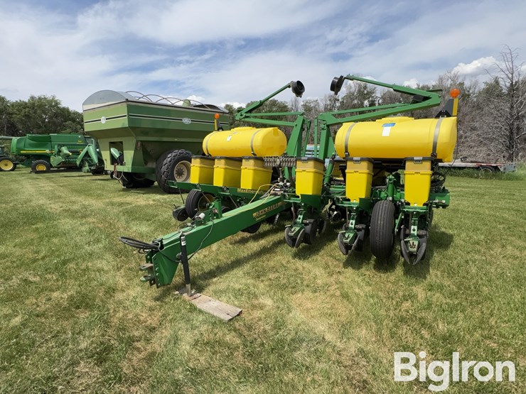 john-deere-1760-image-1