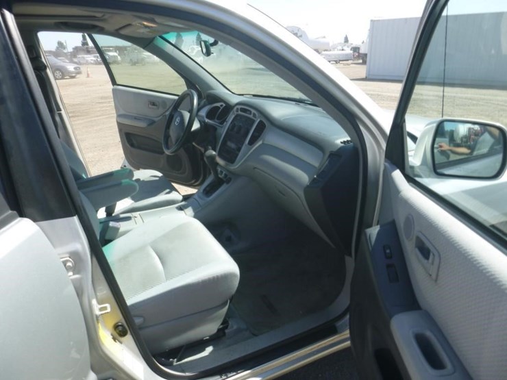 2004-toyota-highlander-image-6