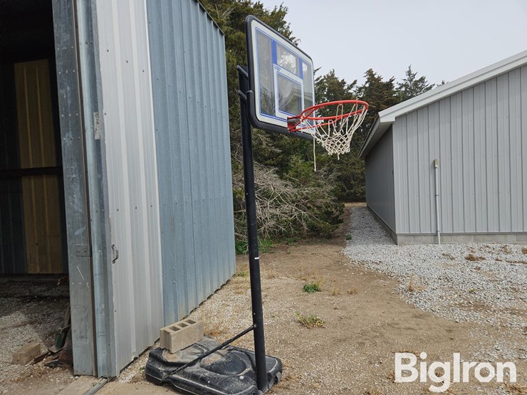 basketball-hoop-image-3