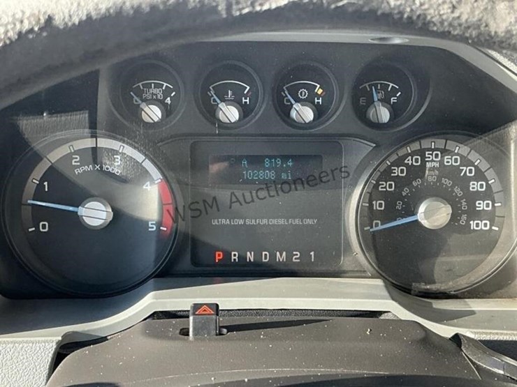2016-ford-f550-image-21