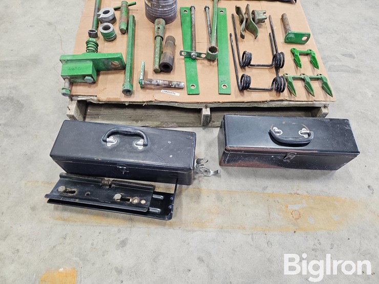 hand-tools,-tool-boxes-and-john-deere-parts-image-9