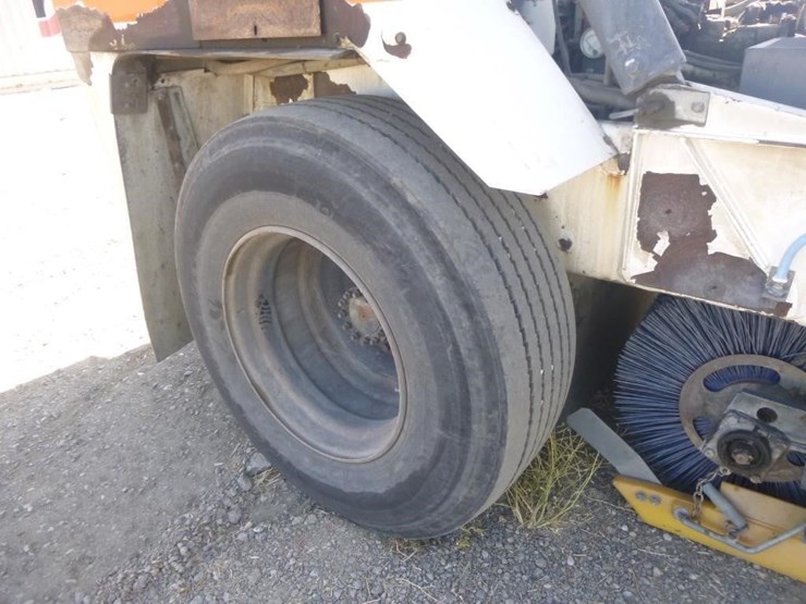 2013-global-m4-sweeper-image-28