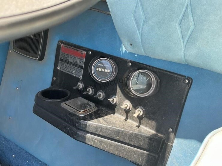 1986-escort-trailer-w/-20ft-boat-image-17