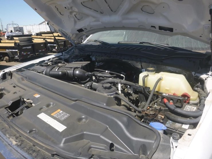 2022-ford-f450-image-23