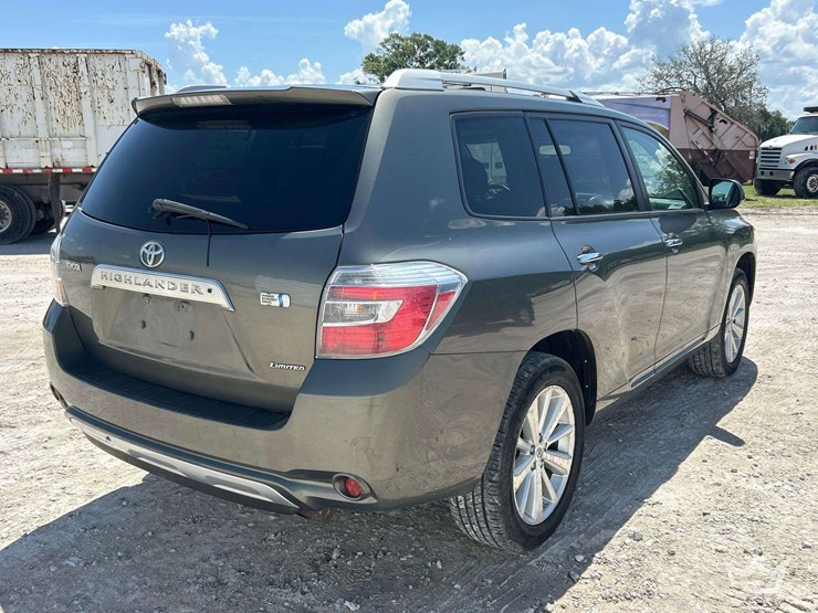 2008-toyota-highlander-image-3