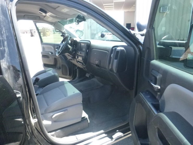 2017-chevrolet-1500-image-6