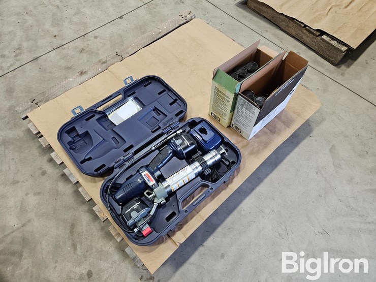 lincoln-electric-cordless-grease-gun-w/-grease-image-2