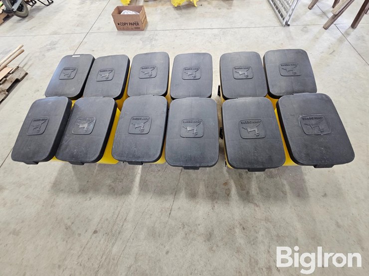 john-deere-planter-insecticide-boxes-image-5