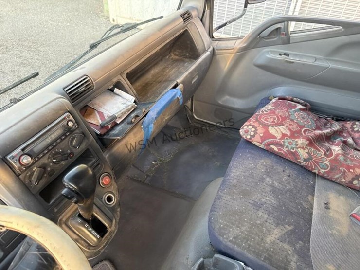 2007-mitsubishi-fe140-fuso-f/b-image-27