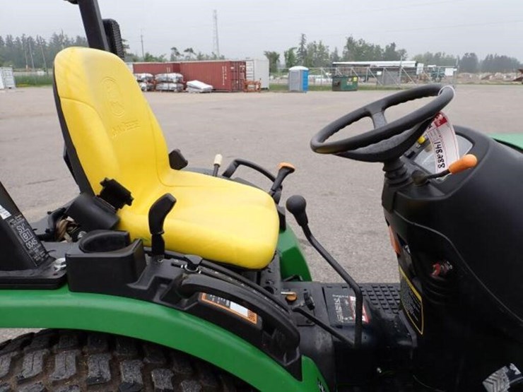 john-deere-200-image-41