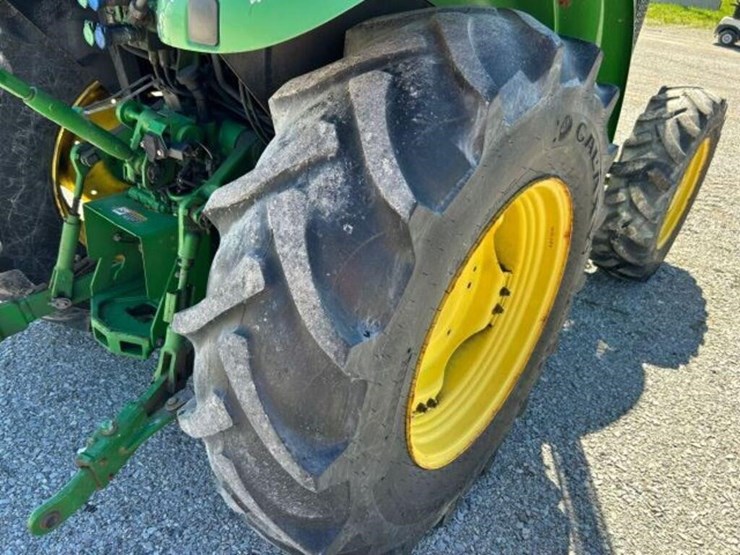 2016-john-deere-5085e-image-52
