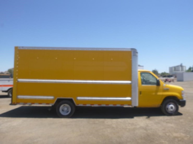 2019-ford-e350-image-7