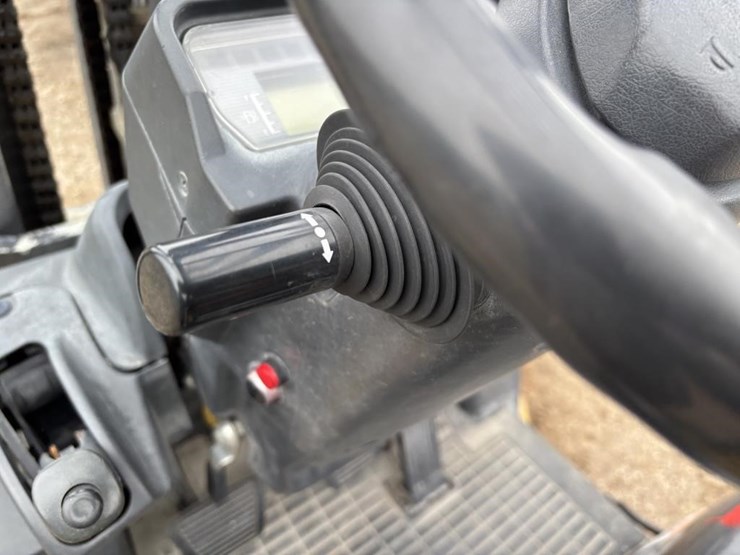 2020-caterpillar-2c6000-image-18