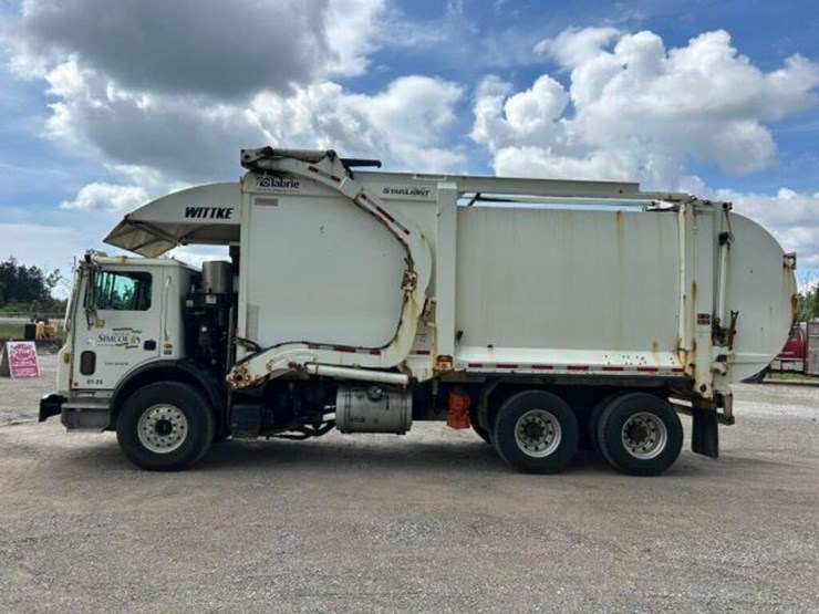 2020-mack-terrapro-tri/a-garbage-truck-1m2te1gc0lm-image-8
