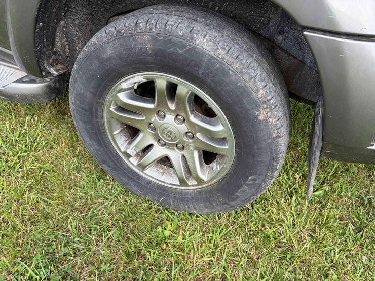 2007-toyota-sequoia-image-7