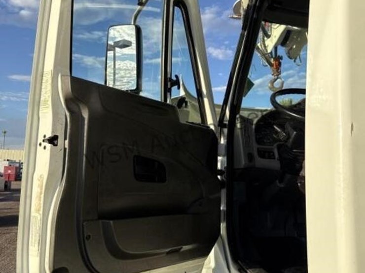 2009-international-workstar-7600-image-53