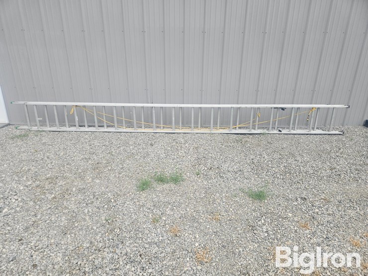 keller-ladders-aluminum-extension-ladder-image-2