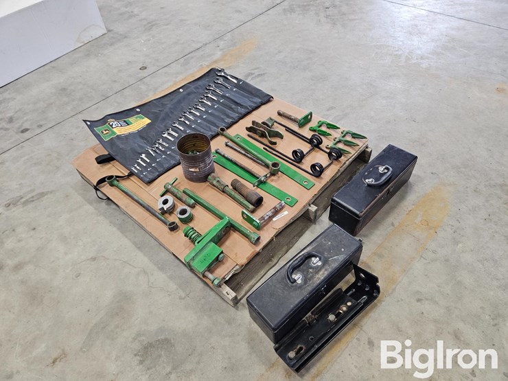 hand-tools,-tool-boxes-and-john-deere-parts-image-3